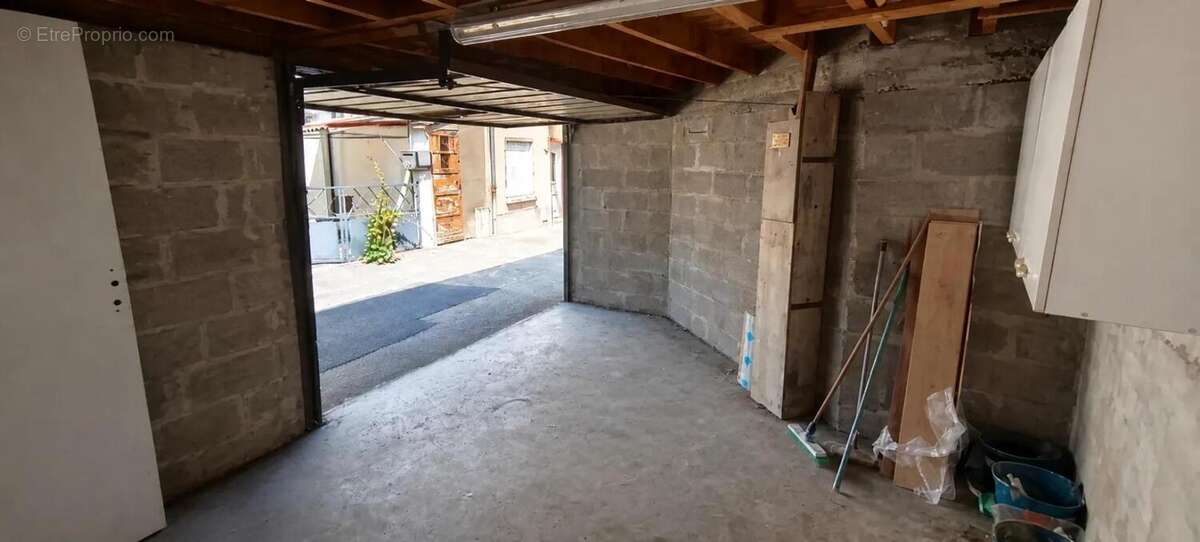 Maison entièrement rénovée de 3 chambres de 70 m2, terrasse, garage et cave à LE MANS - Quartier Le Pré - photo 15
