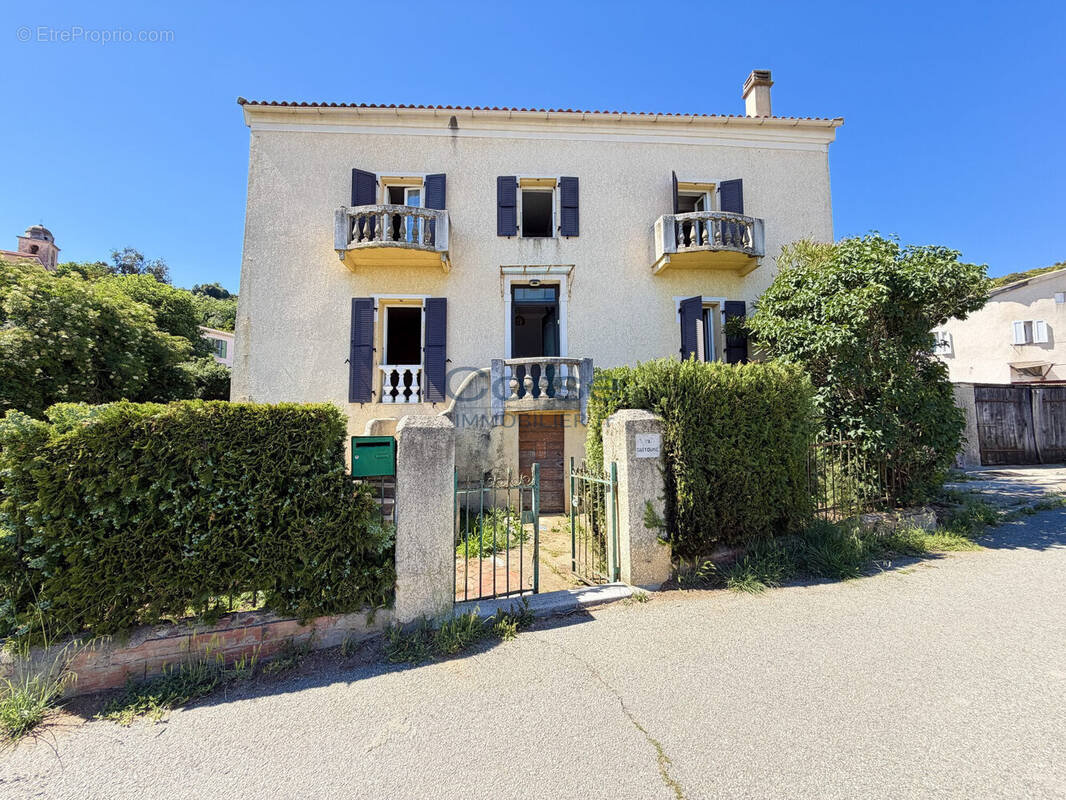 Maison à ALATA