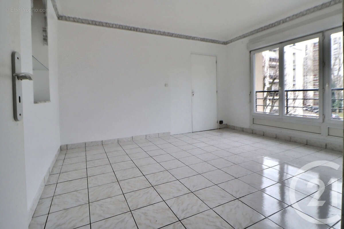 Appartement à AULNAY-SOUS-BOIS