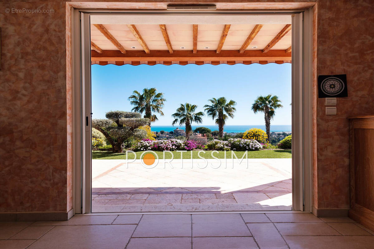 Maison à CAGNES-SUR-MER