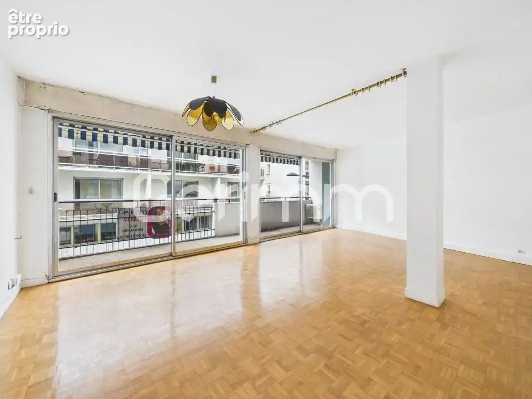 Vente - Appartement - 4 pièces + cuisine - 90,19 m² - 183 000 € - photo 3