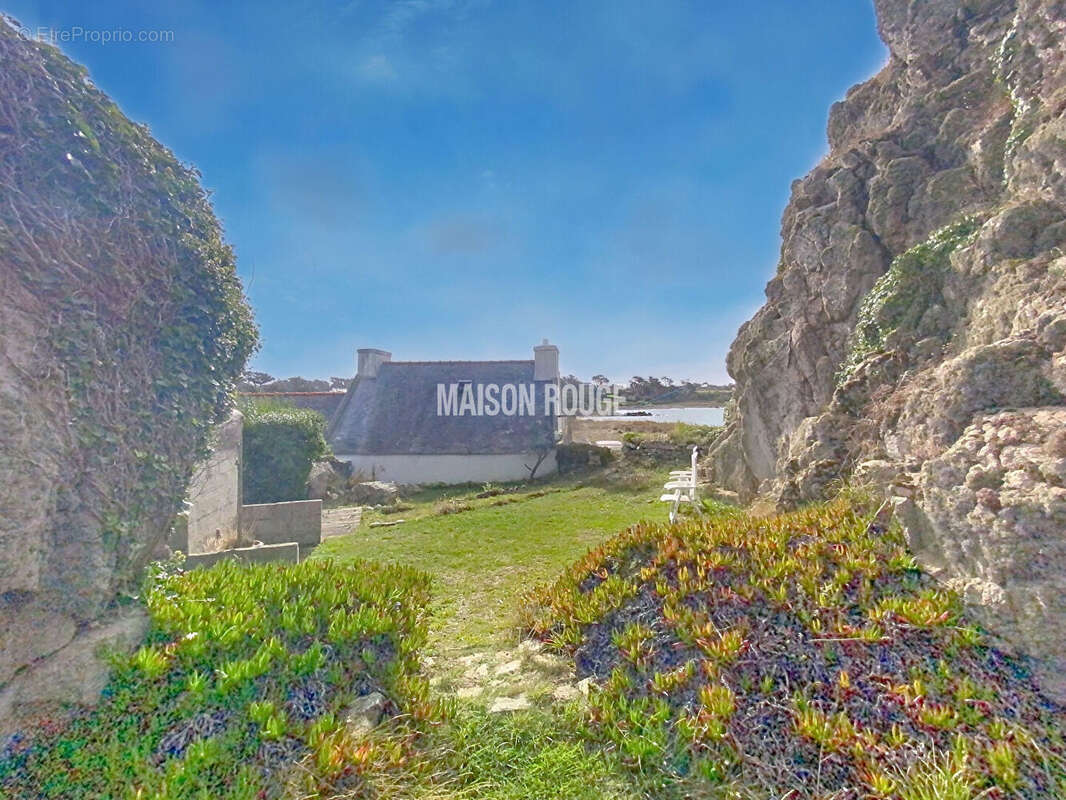 Maison à PLOUGRESCANT