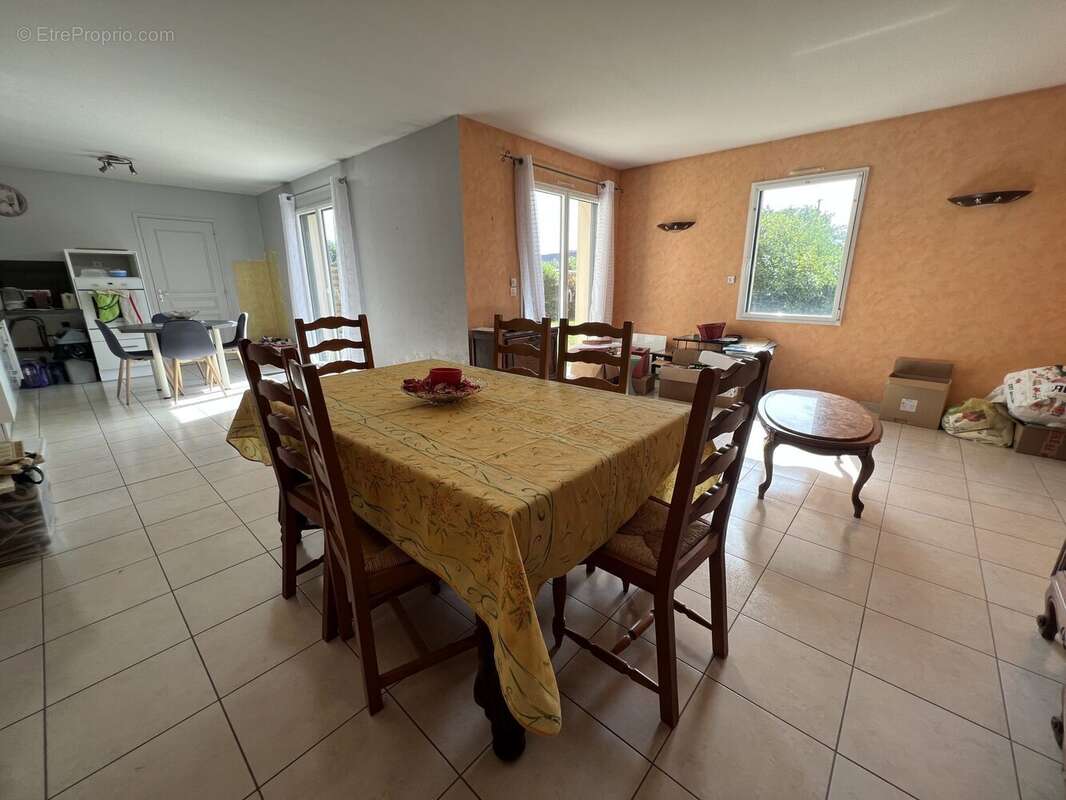 Maison à LOUVIGNE-DE-BAIS