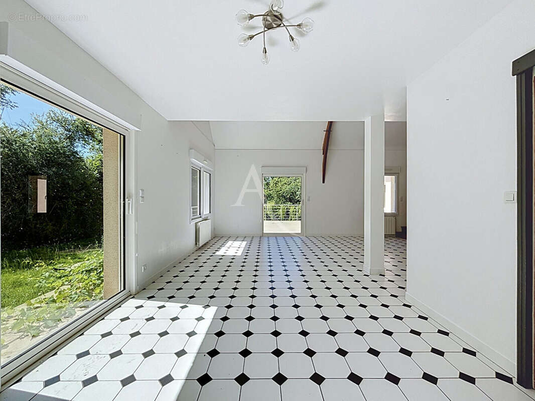 Maison à ANDOUILLE