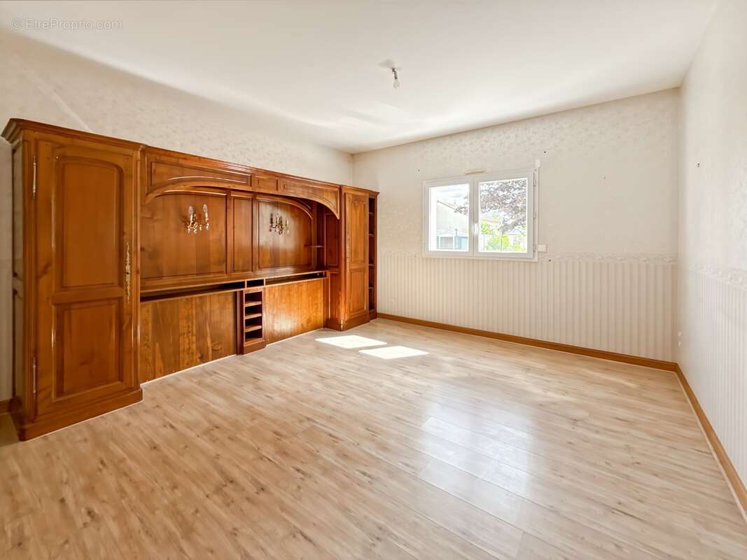 Dept(86) Vienne à Châtellerault Maison Plain Pied à vendre 6 pièces - photo 9