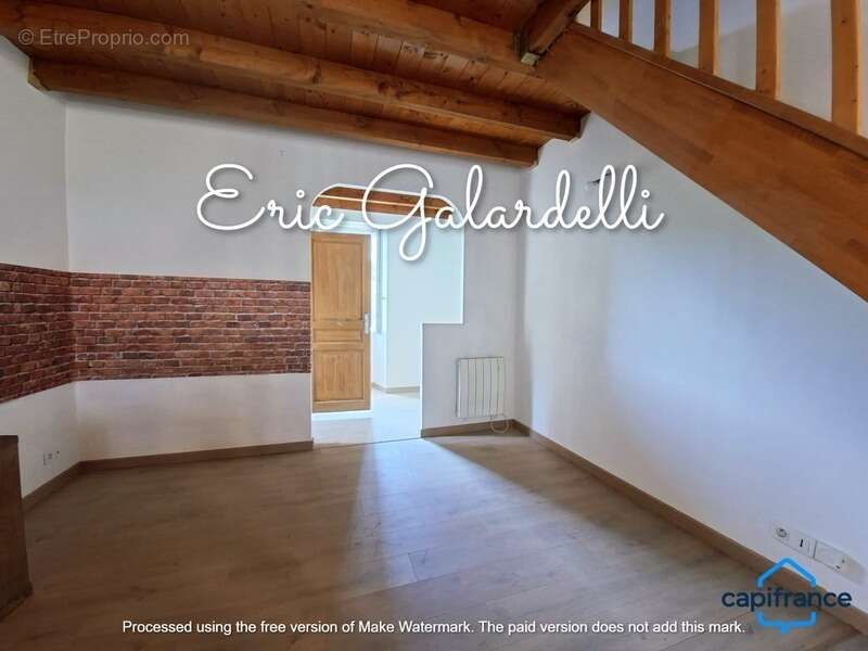 à vendre appartement de charme en duplex 3 pièces dans une maison ancienne rénovée en centre villeSARTENE (20) - photo 8