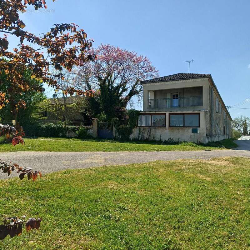 Agen nerac bel enclos maison dependances gros potentiel - photo 3