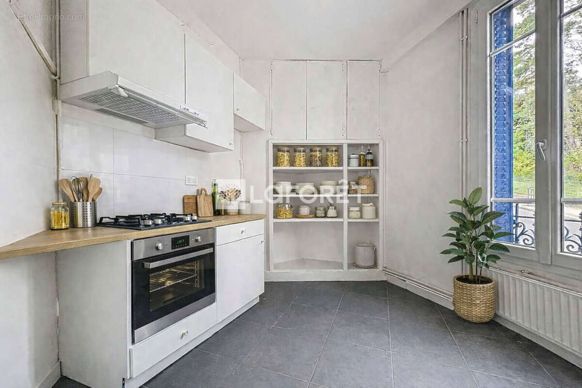 Appartement à SURESNES