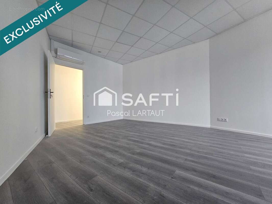 Photo 9 - Commerce à LONS-LE-SAUNIER