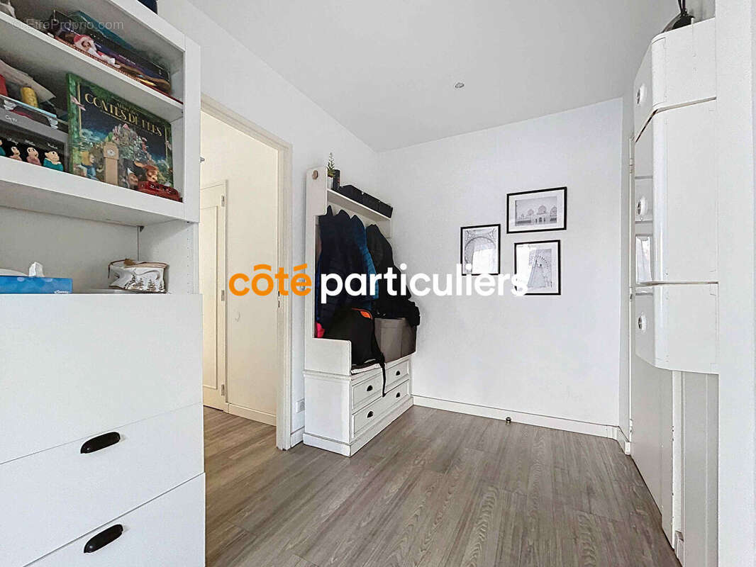 Appartement à SAINT-MAUR-DES-FOSSES