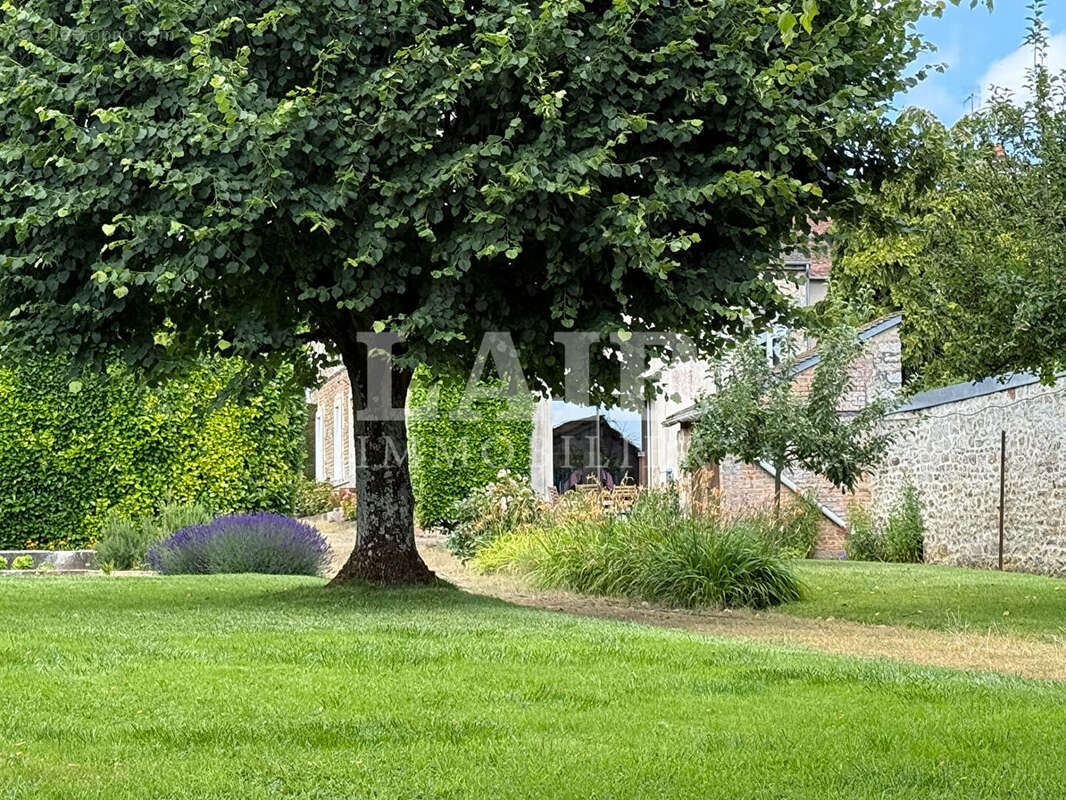 Grande maison de maître quartier Lancrel - Réf 15325 - photo 17