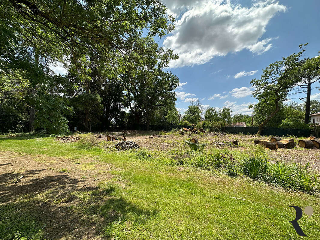 Terrain à AIGREFEUILLE