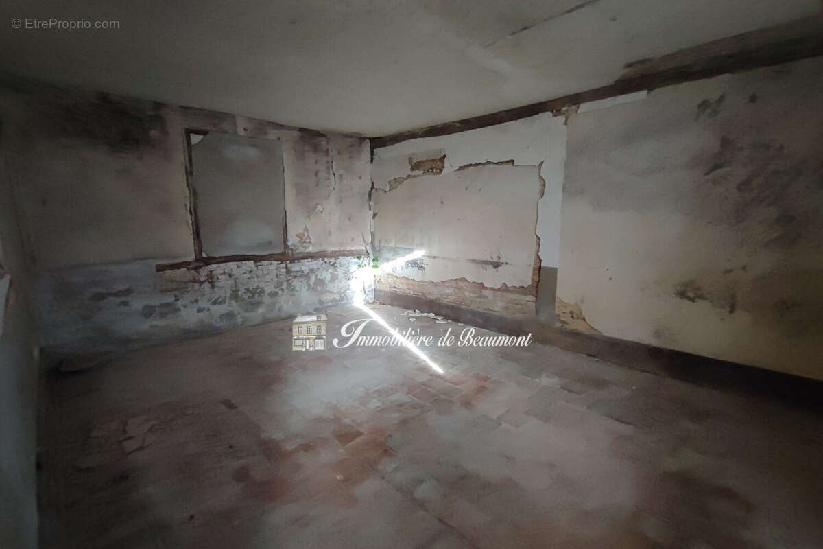 Maison à BEAUMONT-LE-ROGER