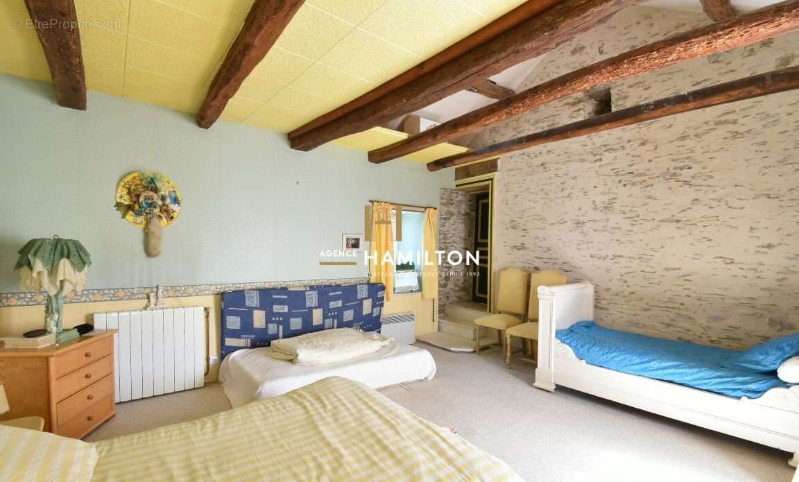 Maison à AMBIALET