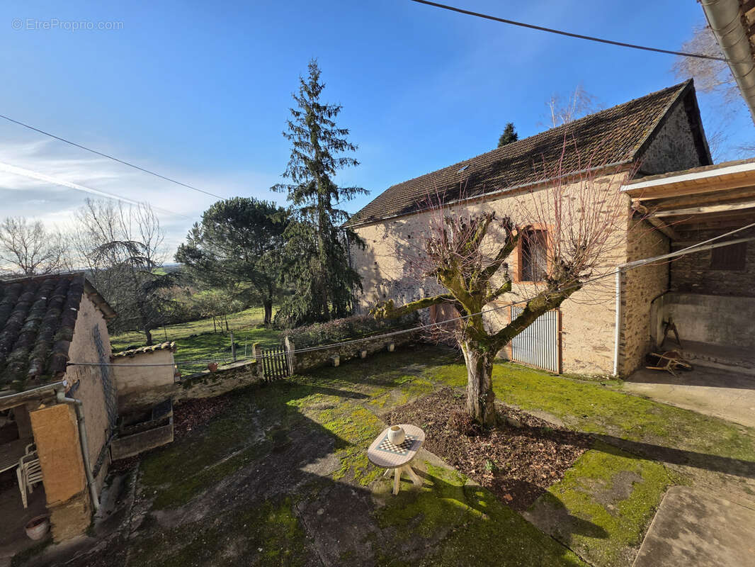 Maison à SAINTE-GEMME