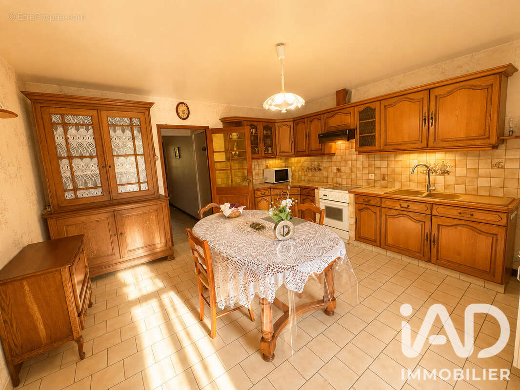 Maison 165 m² à Marby  - photo 4