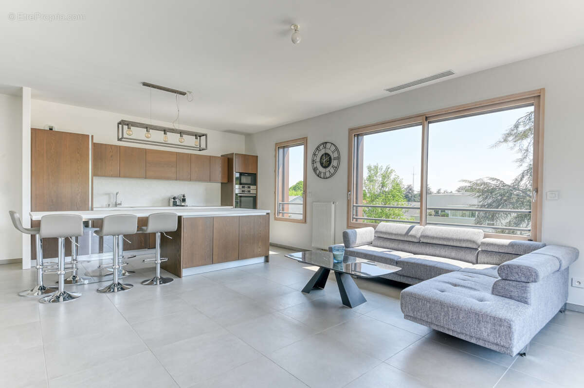 Appartement à SAINT-CYR-AU-MONT-D'OR