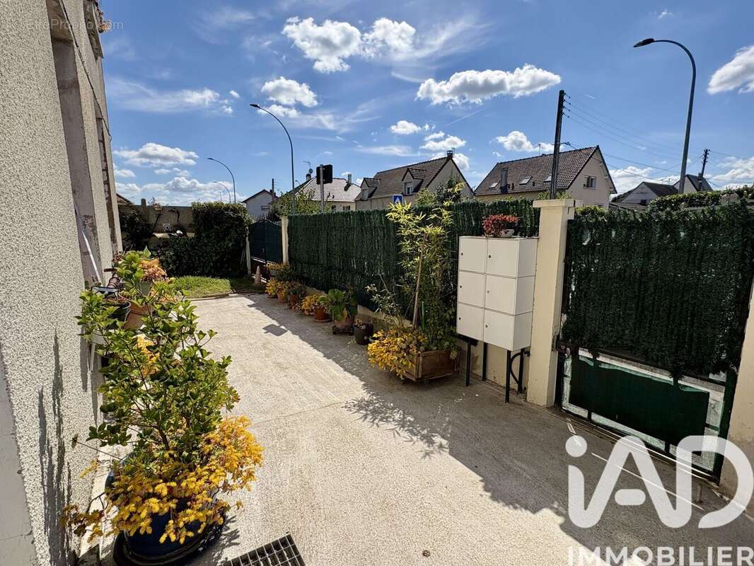 Appartement 43 m² à Savigny-Sur-Orge  - photo 9