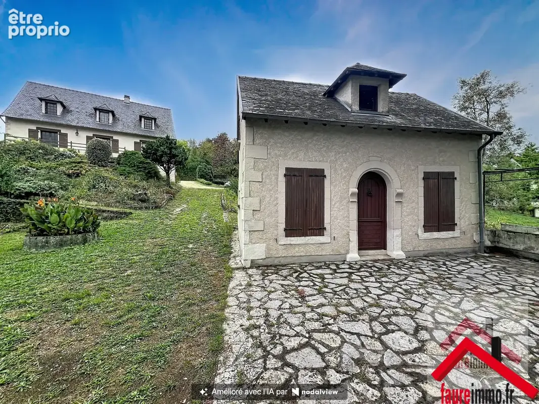 Maison et dépendance sur donzenac en corrèze - photo 1
