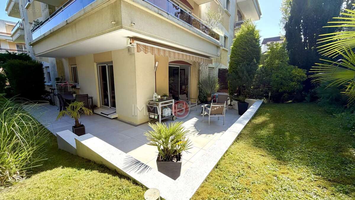 Appartement à LE RAINCY