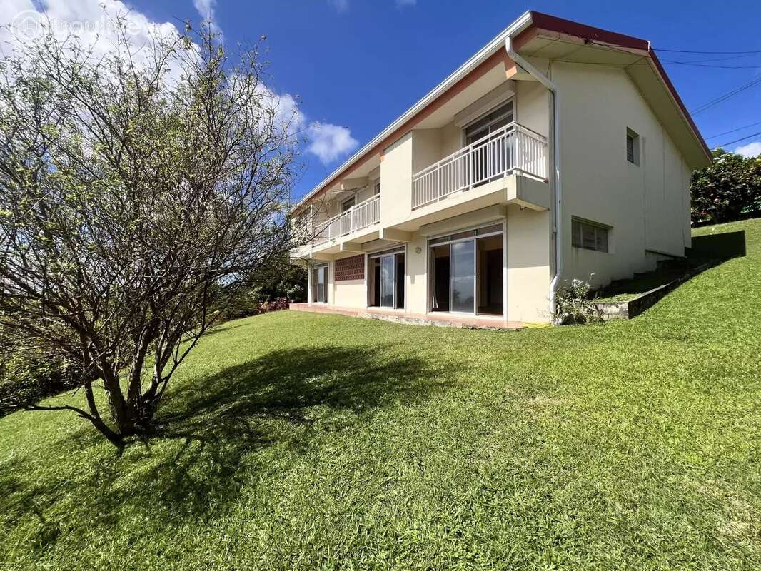 Maison à SCHOELCHER