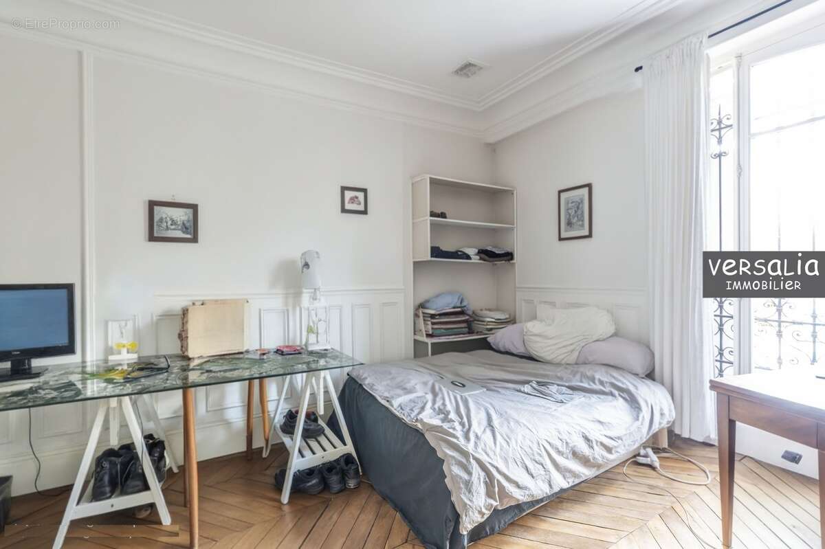 6 Pièces de 128 m² avec un jardin de 400 m². Versailles centre.  - photo 9