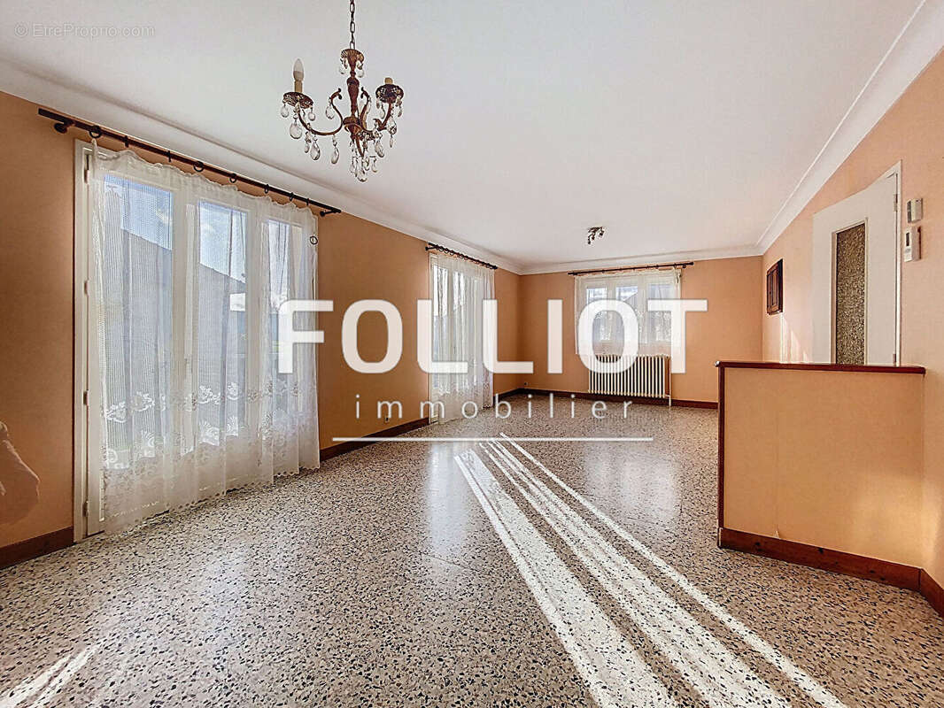 Maison à VILLERS-BOCAGE