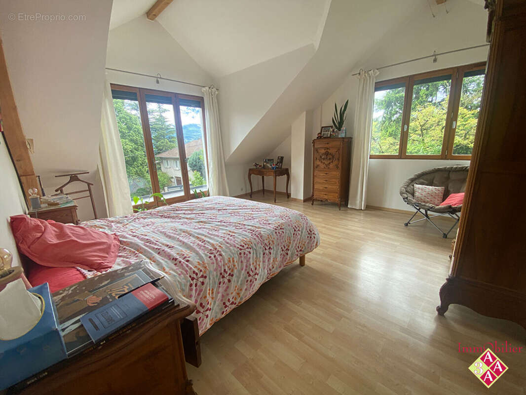 Maison à BERNIN
