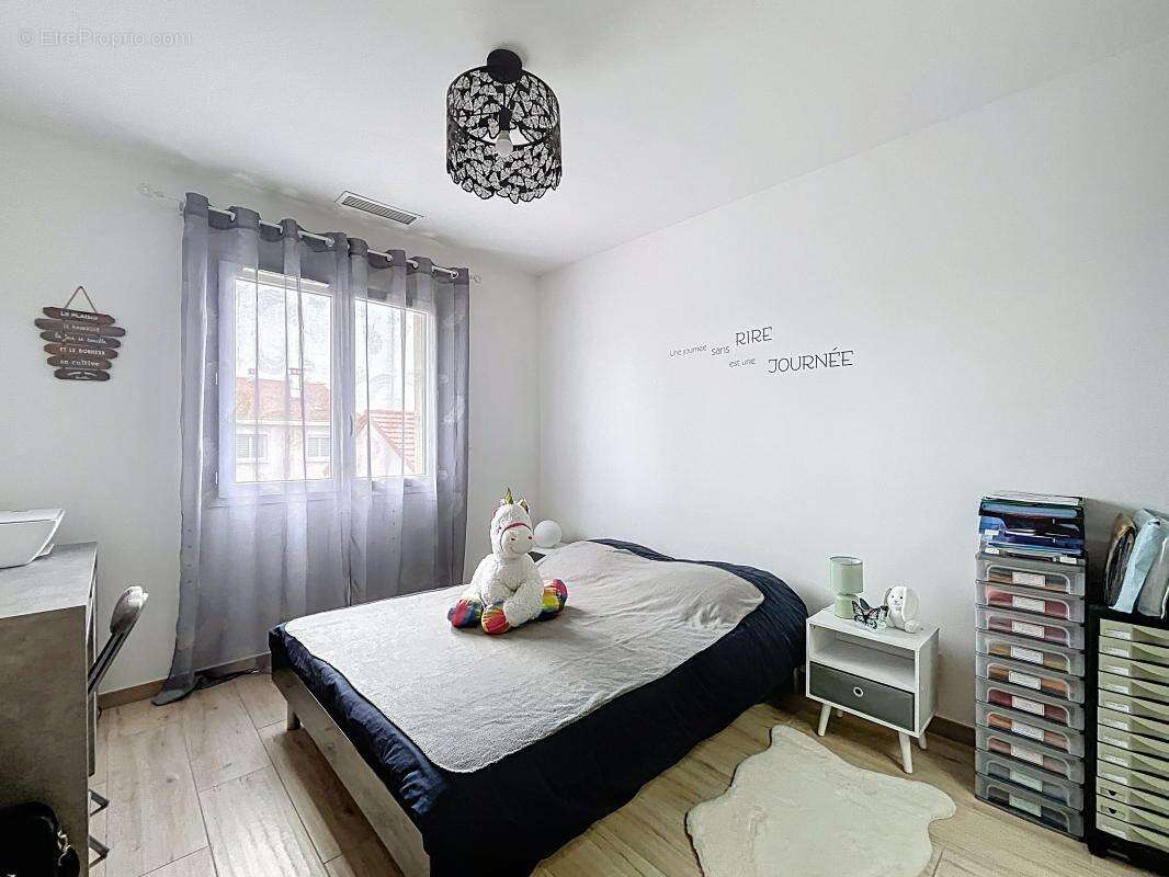 Maison à CHATEAUNEUF-SUR-ISERE