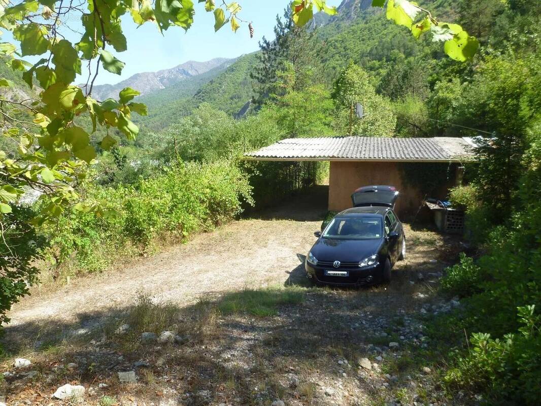 Maison à VILLARS-SUR-VAR