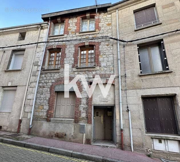 Maison à LA RICAMARIE