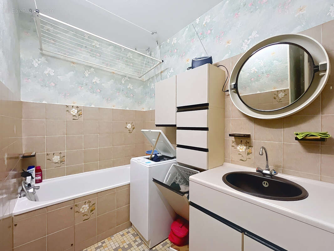 Appartement à CHENOVE