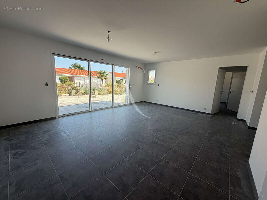 Maison Saint Colomban 4 pièce(s) 80.97 m2 - photo 4