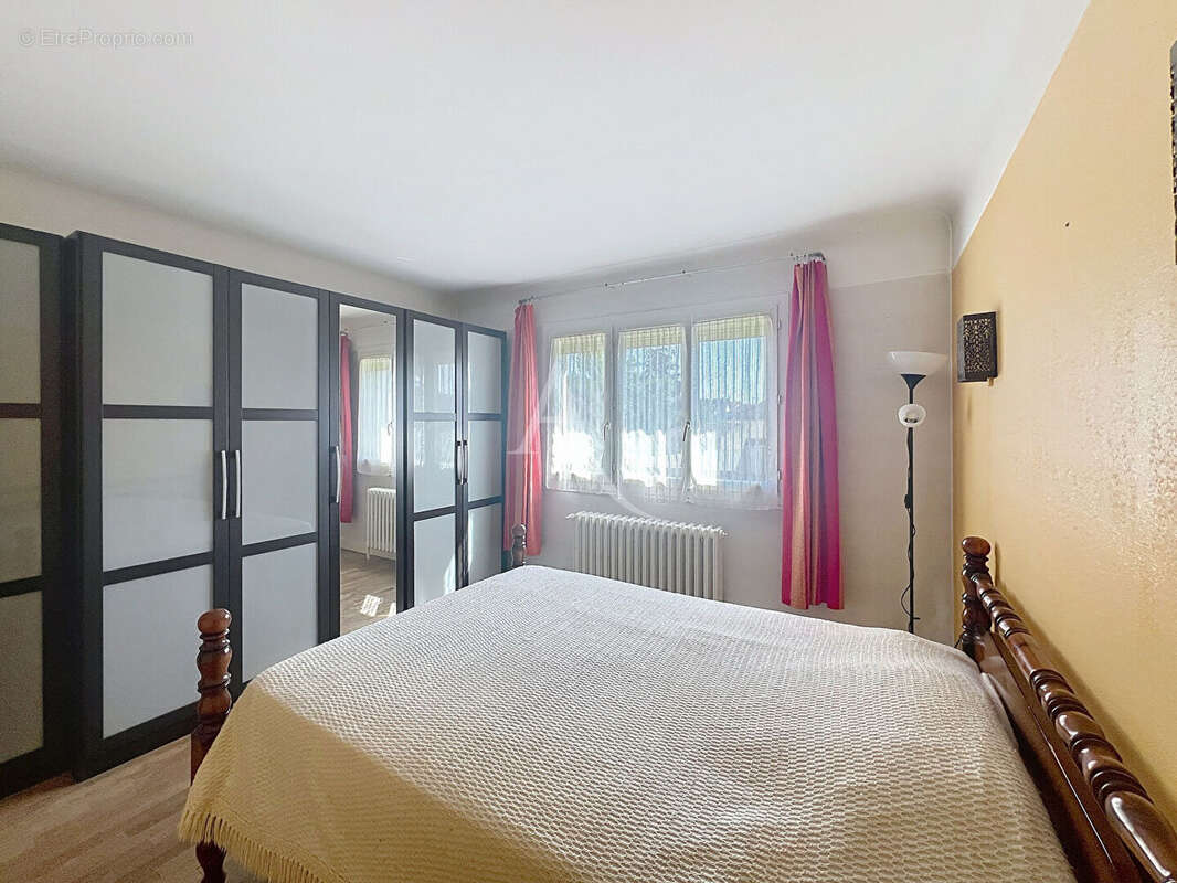 Maison à LIVRY-GARGAN