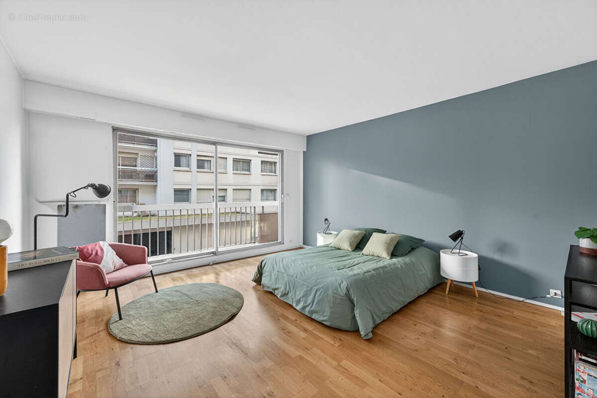 Appartement à PARIS-12E