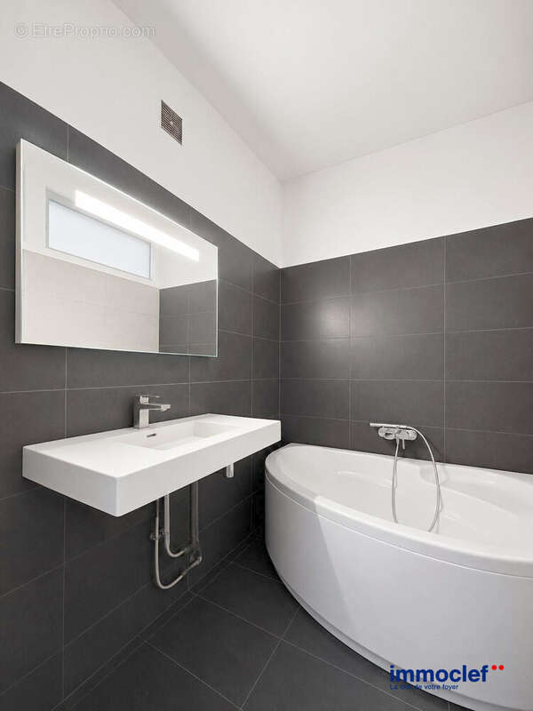Appartement à MARCQ-EN-BAROEUL
