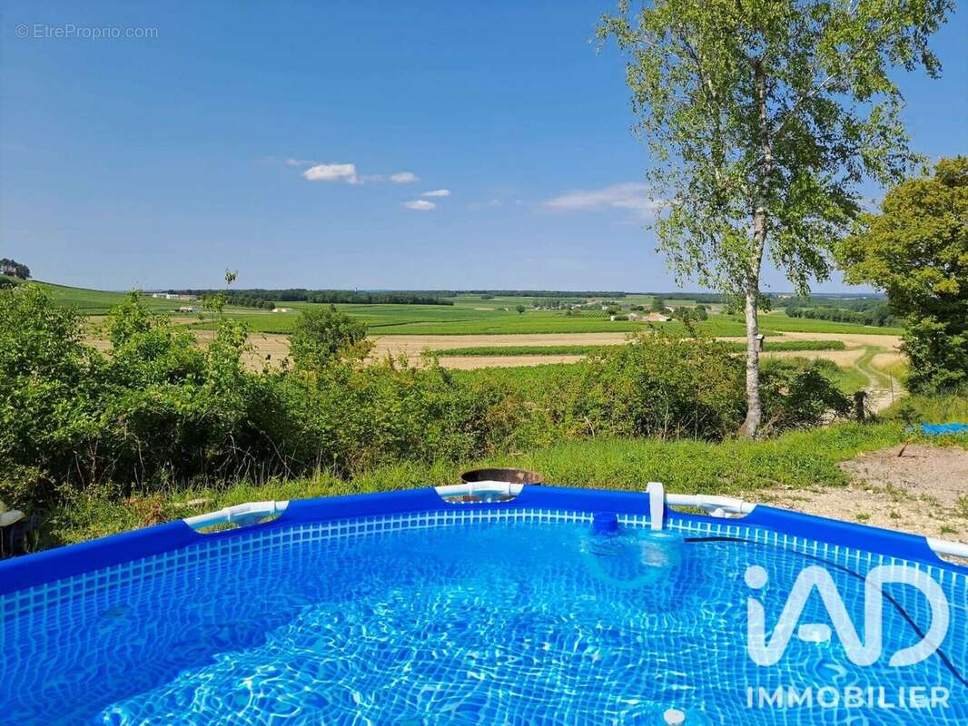 Terrain 3813 m² à Bonneuil  - photo 4