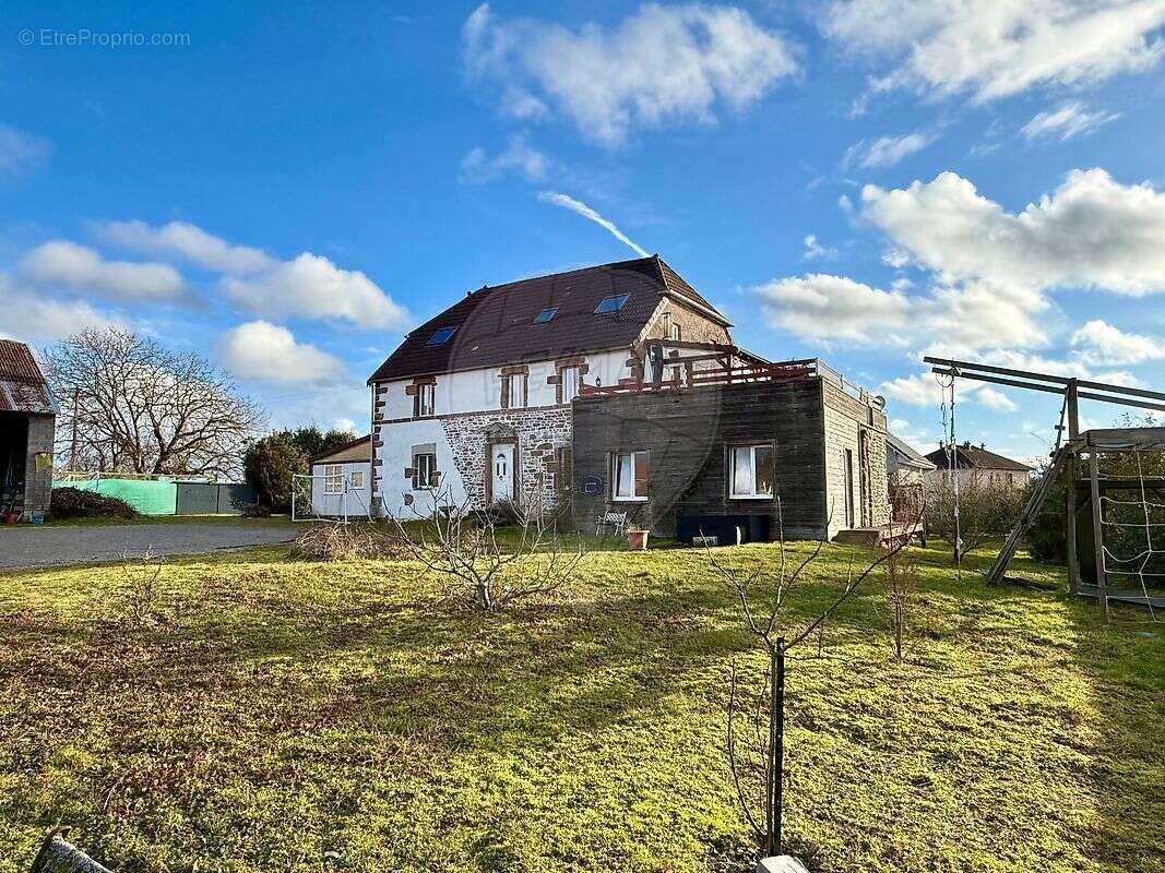 Maison à FROTEY-LES-LURE