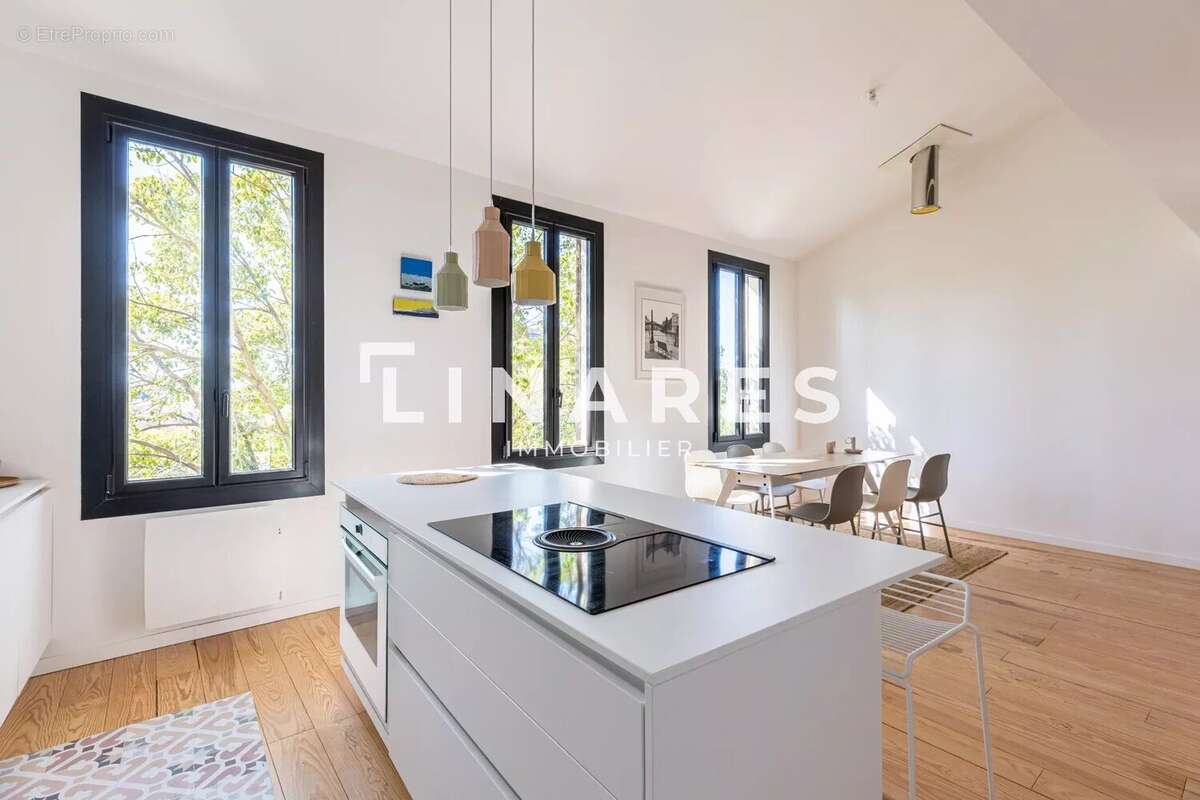 Appartement à MARSEILLE-7E