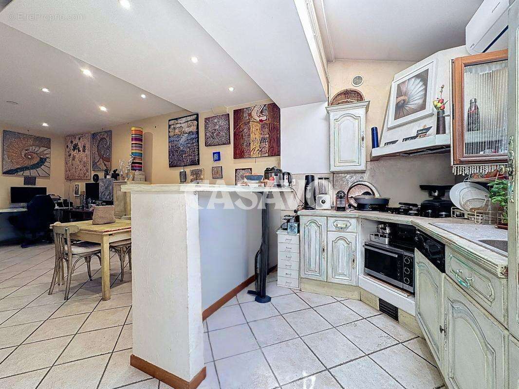 Appartement à DECINES-CHARPIEU