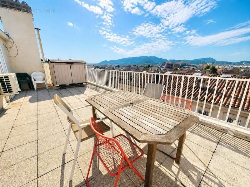 13010  Marseille Superbe Studio avec Terrasse - photo 2