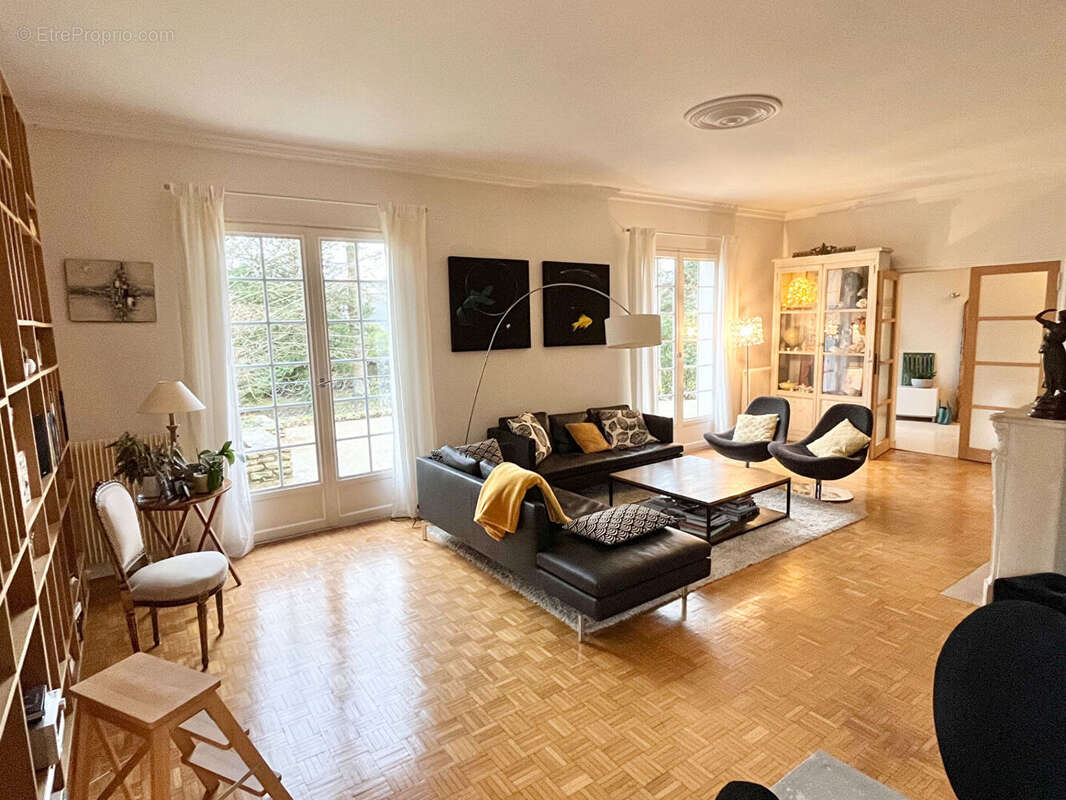 Maison à VERNOU-SUR-BRENNE