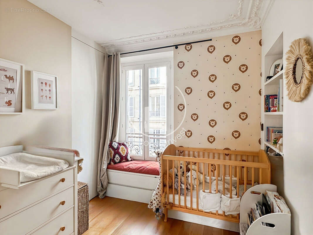 Appartement à LEVALLOIS-PERRET