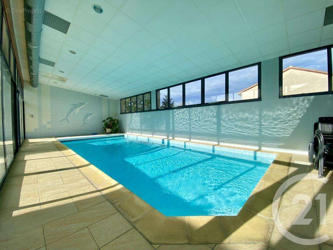 Maison à SAINT-JUNIEN