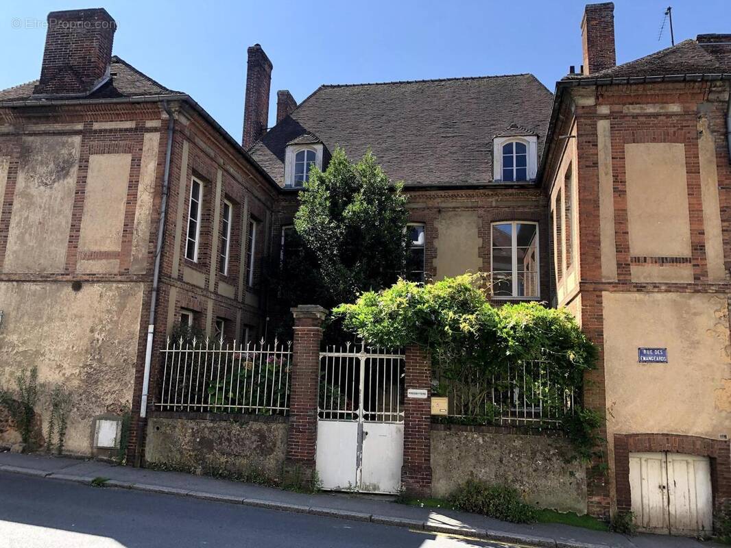 Photo 1 - Commerce à L'AIGLE