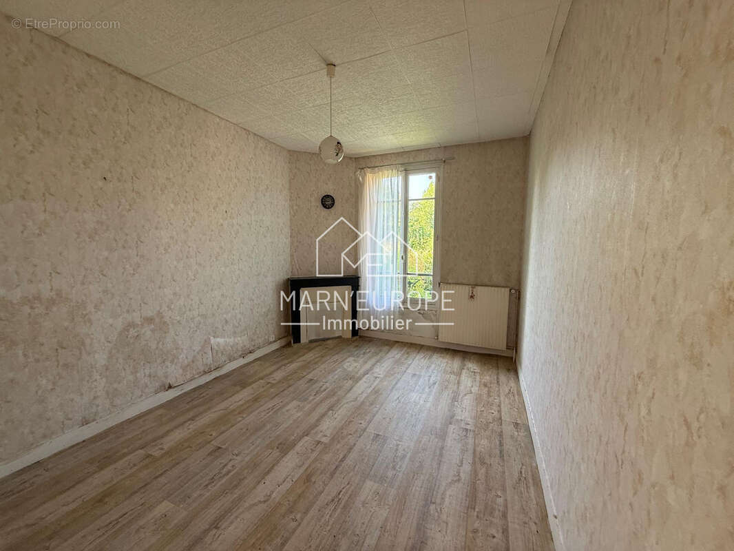 Maison à COUPVRAY