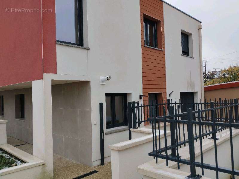 Maison à CLICHY-SOUS-BOIS