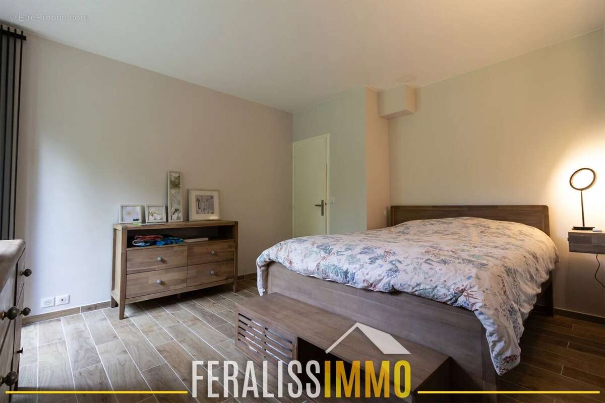 Maison à JOUY-LE-MOUTIER