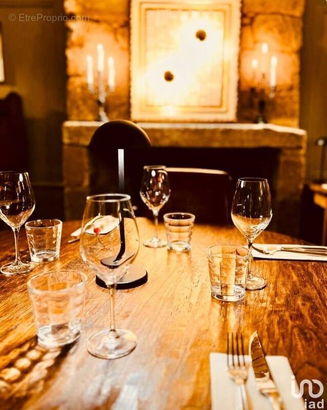 Photo 1 - Commerce à AUDIERNE