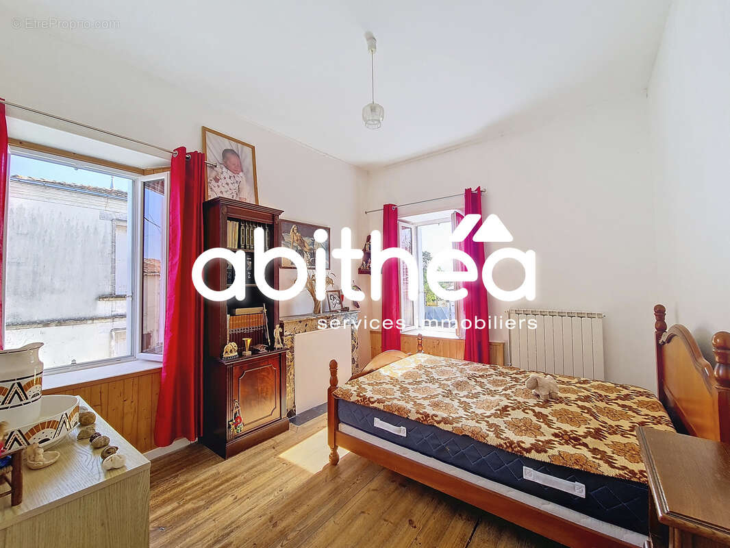 Maison à SAINT-FORT-SUR-GIRONDE